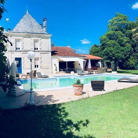 Hotel Les Roulottes De Dilou Cerise Matha Zewnętrze zdjęcie